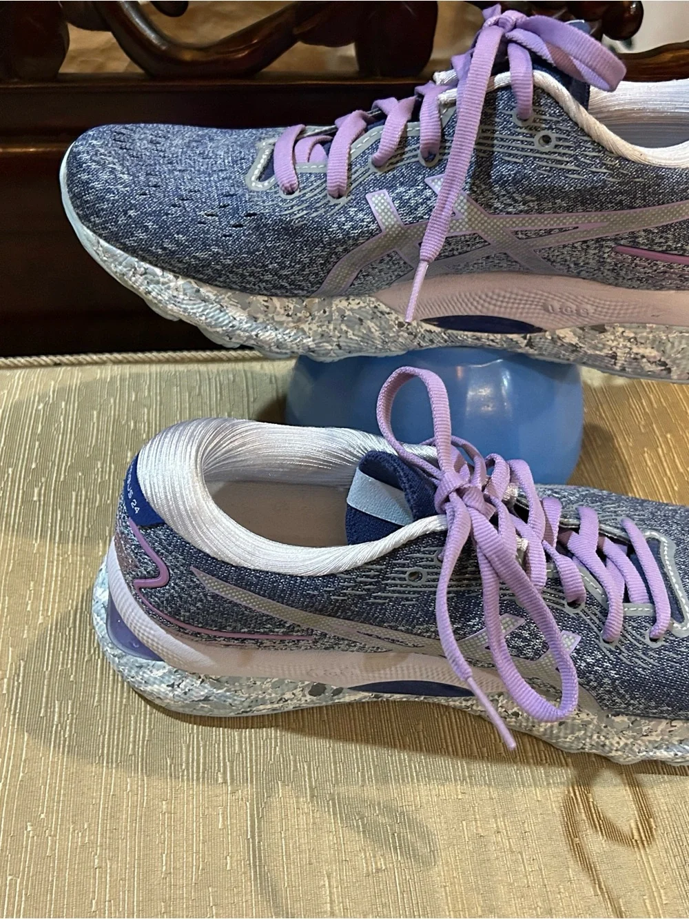 Asics Women 7.5 grey purple gel nimbus running shoes
